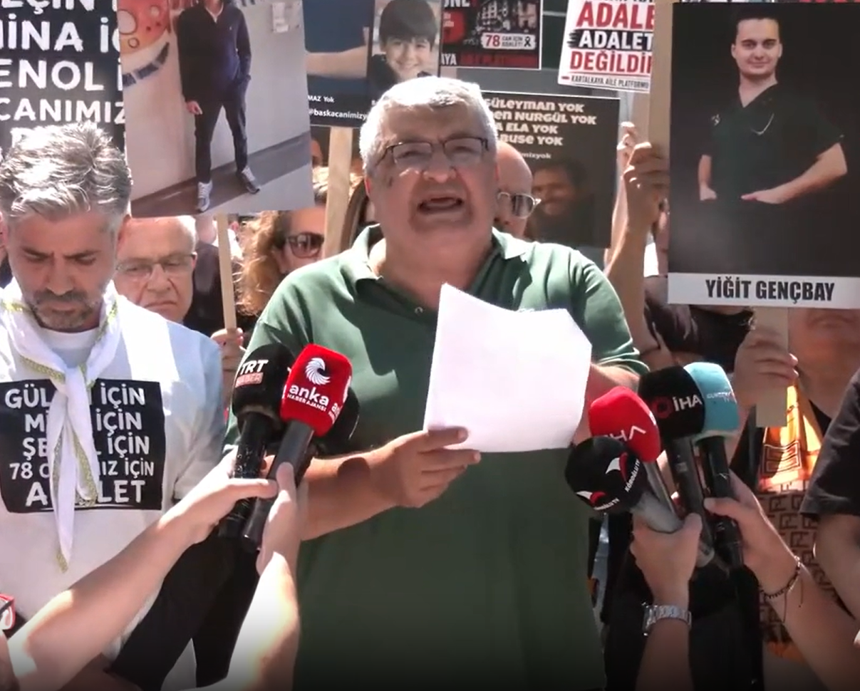 Yüksek yargı üyesi sokakta adalet arıyor: Ülke nereye gidiyor