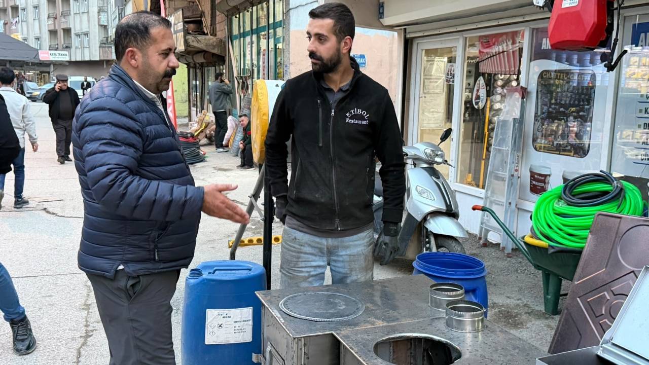 Yüksekova'da soba ve yakıt fiyatları kışı zorlaştırıyor