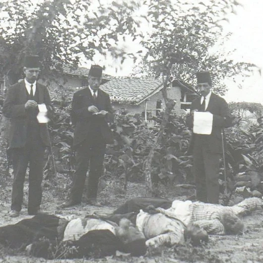 Yunan Zulmünün 100 Yıllık Belgeleri: Camide Toplayıp Katlettiler