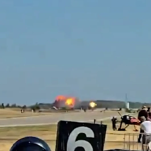 Yunanistan'da F-4 Phantom Gösteri Uçağı Düştü