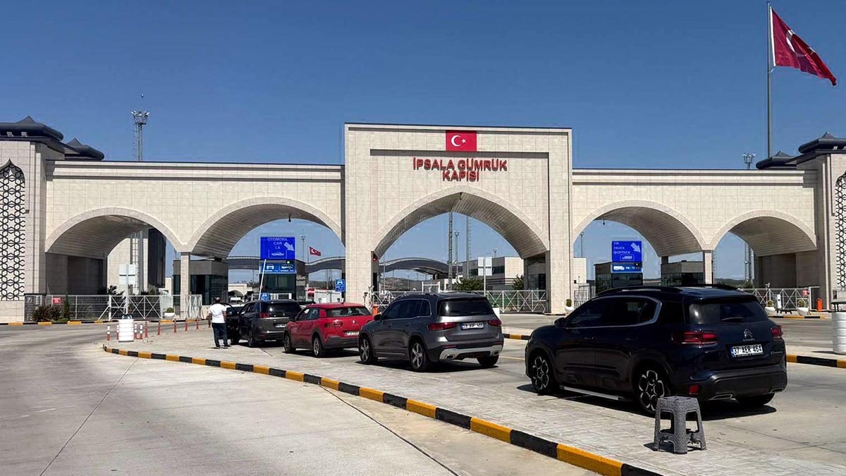 Yunanistan Sınır Kapılarında İş Bırakma Eylemi: Giriş-Çıkışlar Yeniden Başladı