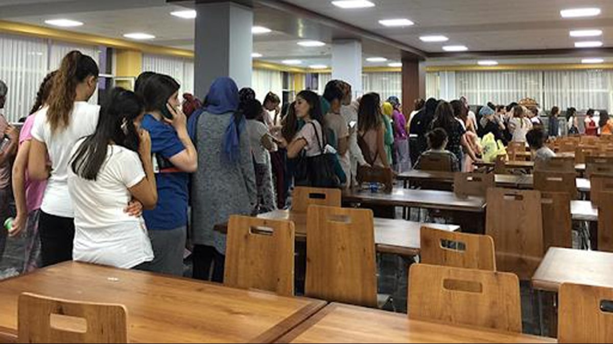 Yurt Çıktı Yemek Çıkmadı: Üniversite Öğrencileri Mağdur