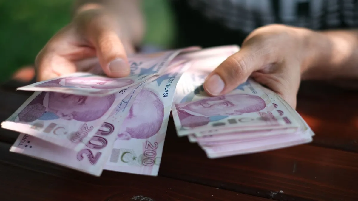 Zamlı sosyal yardım ödemeleri bugün hesaplara geçti