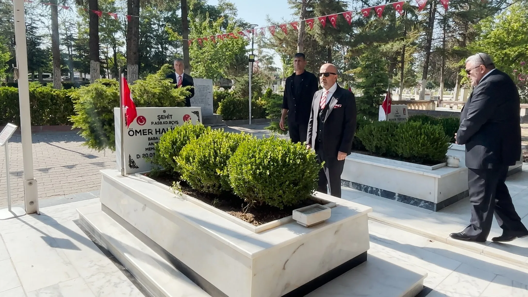 Zekai Aksallı'dan 15 Temmuz Mesajı: İhanete Dur Diyen Ömer Halisdemir Kabrinde Anıldı
