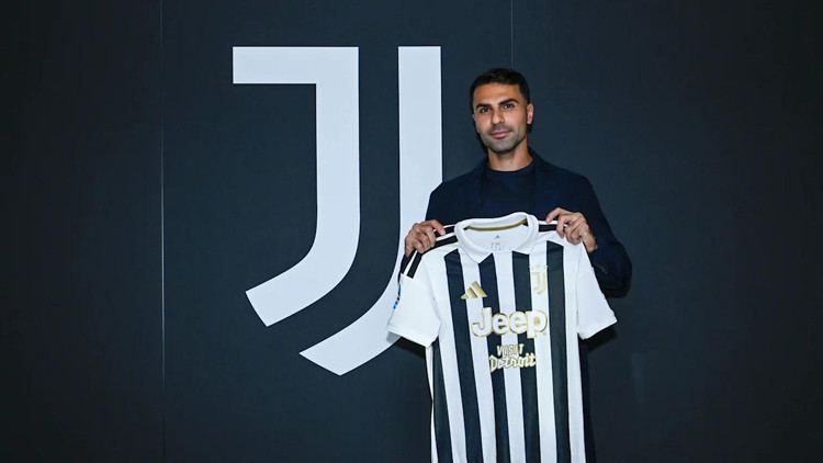 Zeki Çelik Juventus'a İmza Attı