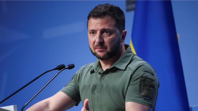 Zelenskiy: Rusya diplomaside samimi değil, füzelere güveniyor