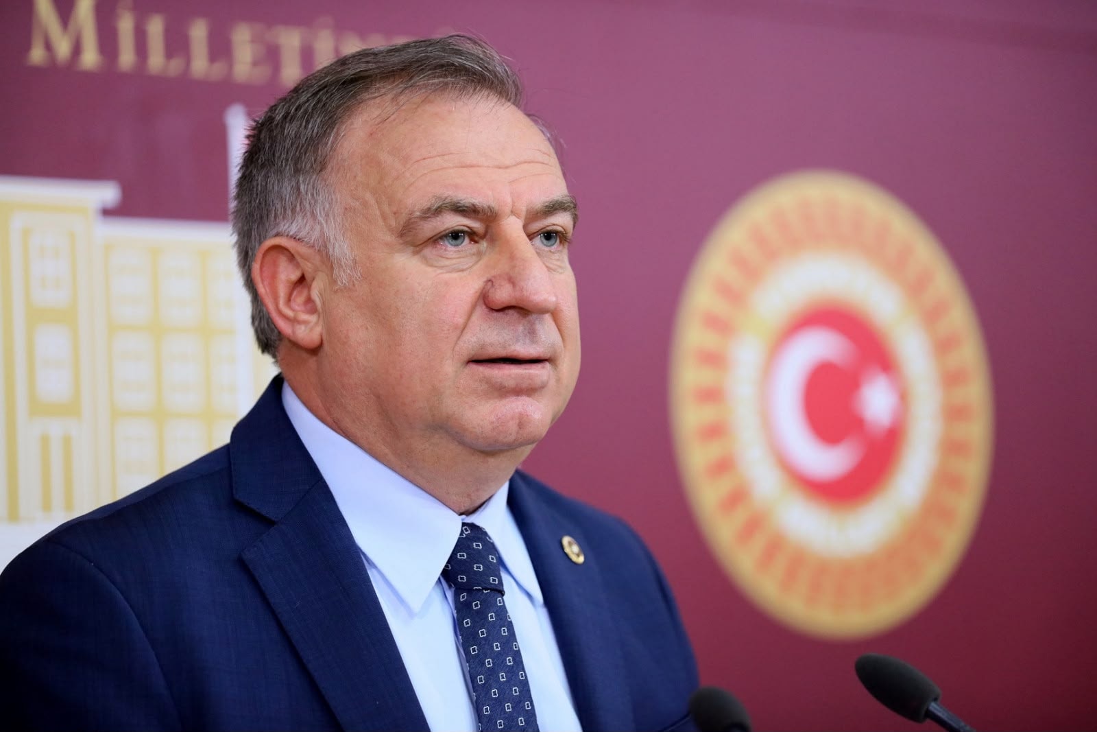 Zeybek'ten Fon Soruşturması Çağrısı: Tera-Adil Varlık İlişkisi Açıklansın