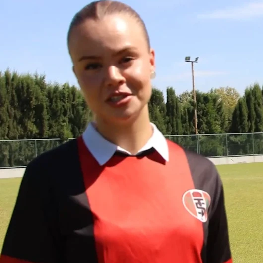 Zeynep Mestan, 22 Yaşında Turgutluspor'un Teknik Direktörü Oldu