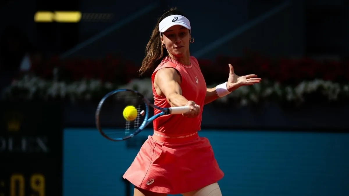 Zeynep Sönmez, Nottingham'da Fernandez'i Geçerek İkinci Turda