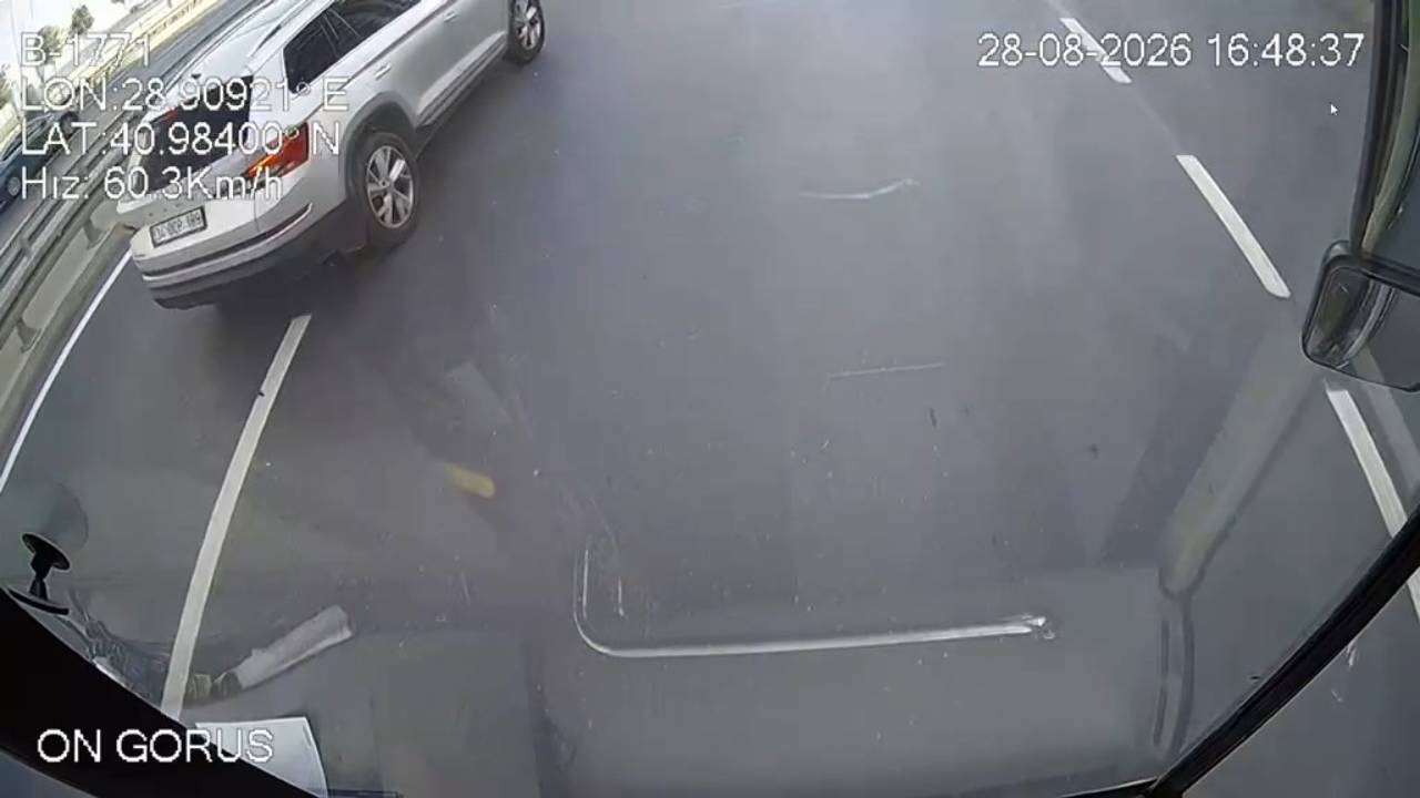 Zeytinburnu'ndaki İETT Kazasının Araç İçi Görüntüleri Ortaya Çıktı