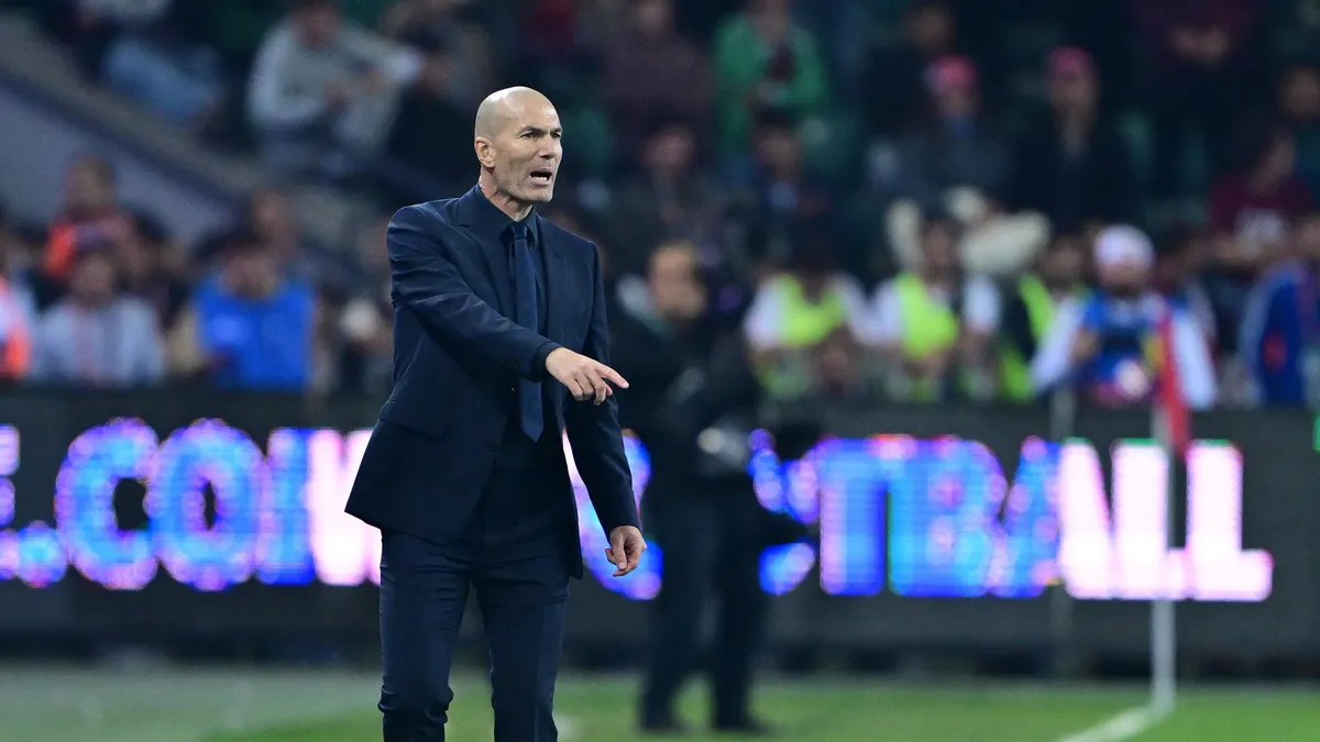 Zidane'dan Çarpıcı Açıklama: Türkiye'nin 3'lü Savunmasına Şaşırmadık