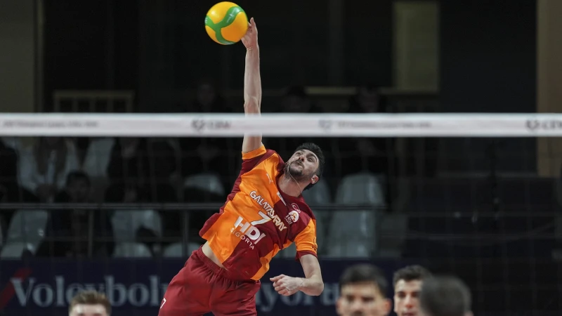 Ziraat Bankkart, milli voleybolcu Ahmet Tümer'i kadrosuna kattı