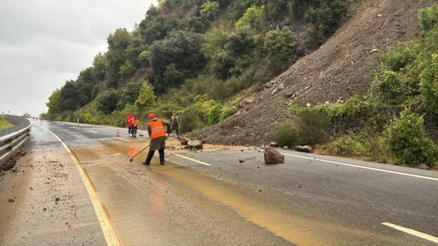 Zonguldak'ta Sağanak ve Heyelan: Ulaşım Aksadı, Liman Suyu Çamurlandı