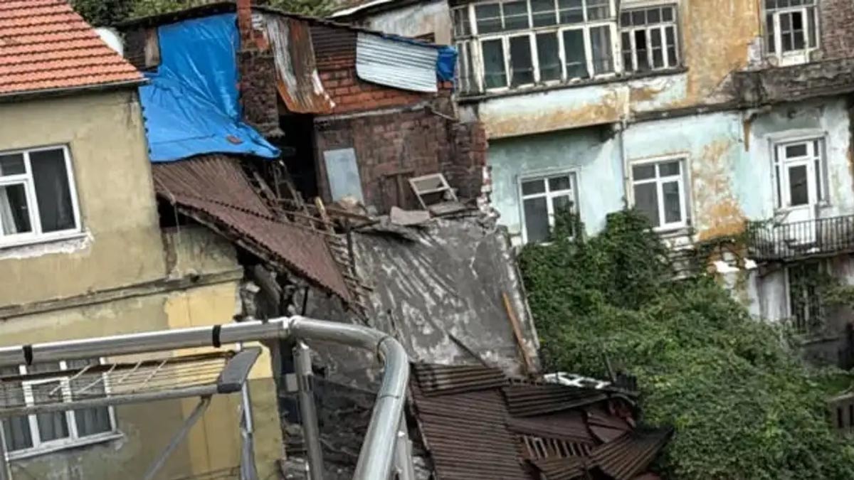 Zonguldak'ta Sağanak Sonrası Ev Tamamen Çöktü