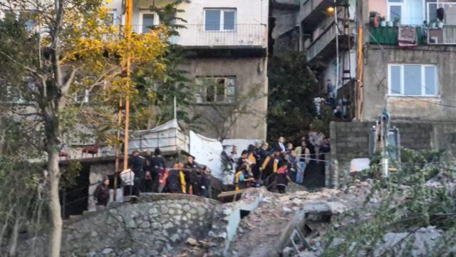 Zonguldak'ta Bina Çöktü: 1 Kurtarıldı, 1 Ölü