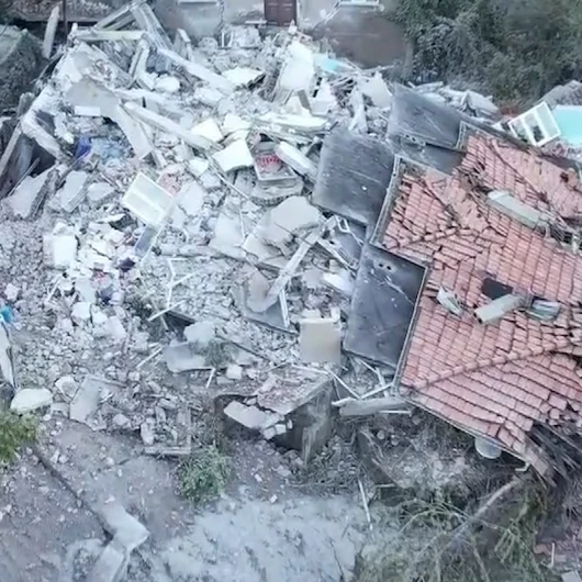 Zonguldak'ta bina çöktü: 1 ölü, 1 yaralı