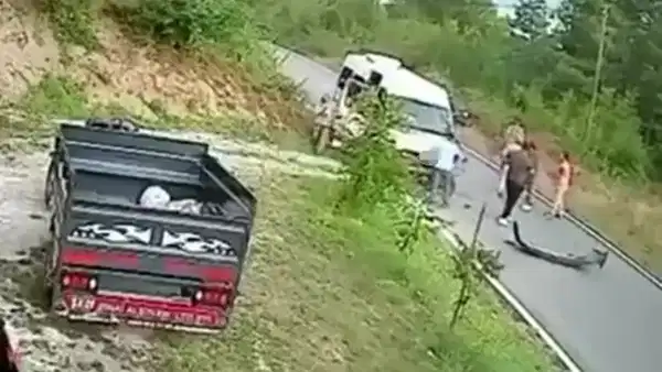 Zonguldak'ta Feci Kaza: 4 Yaralı