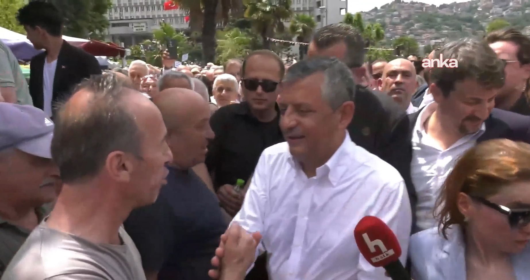 Zonguldak'ta Özgür Özel izdihamı: Yeni parti sinyali