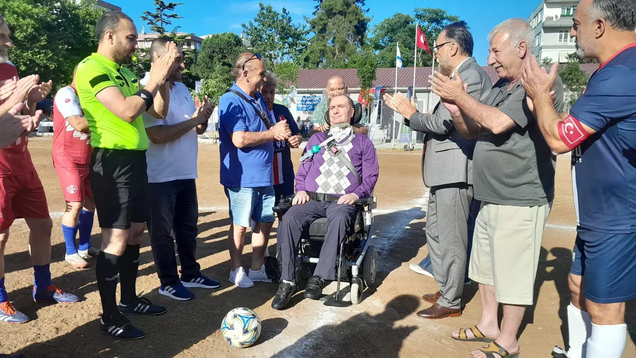 Zuhuratbaba'da Veteranlar Turnuvası Başladı