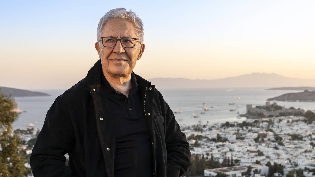 Zülfü Livaneli'den YENİ Parti'ye 'Yiğidim Aslanım' yerine 2 şarkı önerisi